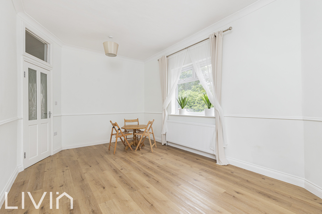 4 bed end of terrace house for sale in Church Road, Croydon 3