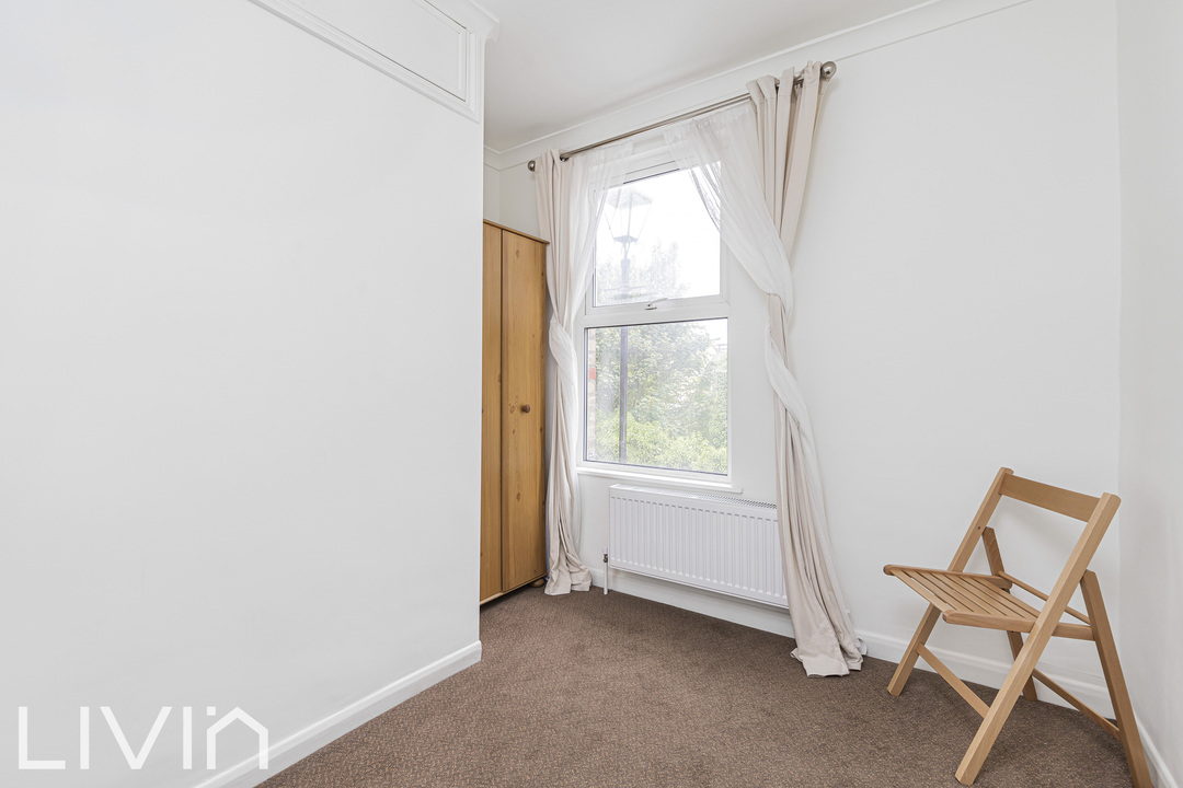 4 bed end of terrace house for sale in Church Road, Croydon 11