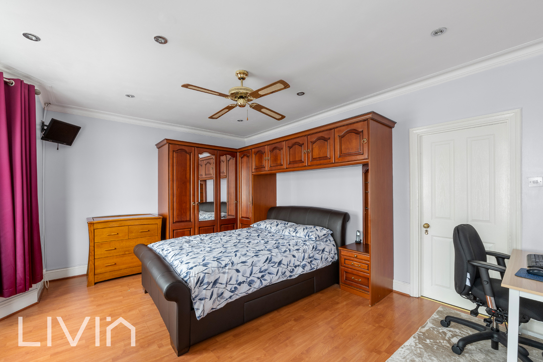 3 bed semi-detached house for sale in Elmwood Road, Croydon  - Property Image 7