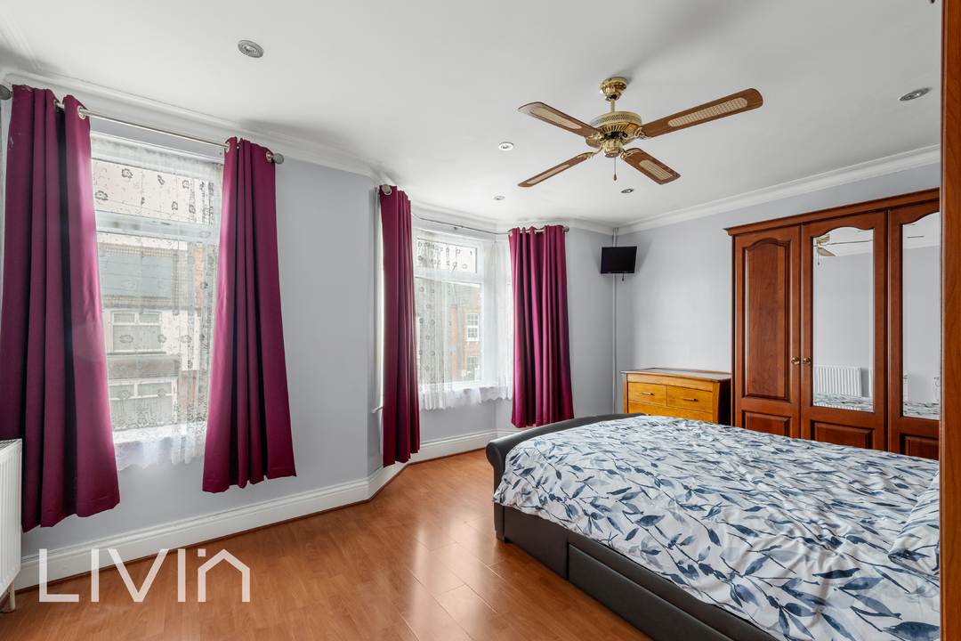 3 bed semi-detached house for sale in Elmwood Road, Croydon 15