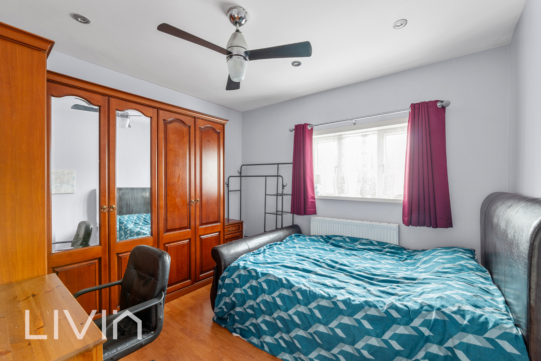 3 bed semi-detached house for sale in Elmwood Road, Croydon 17