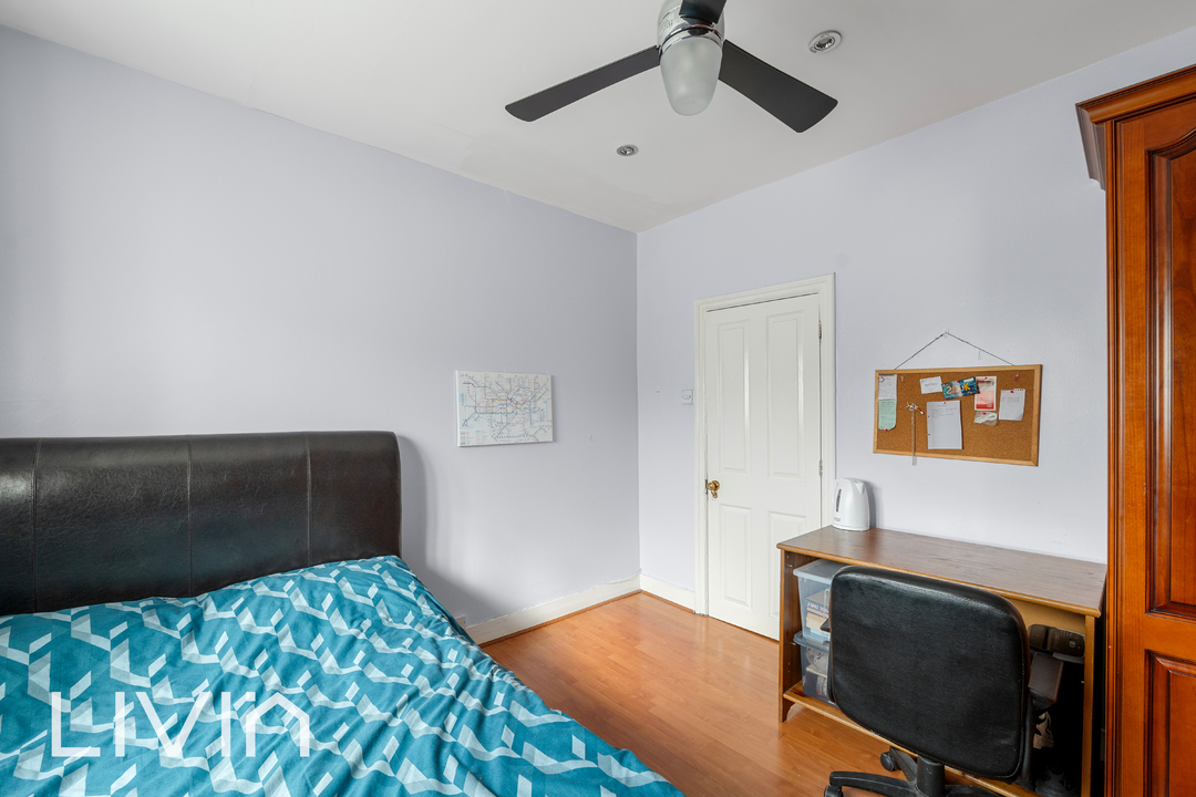 3 bed semi-detached house for sale in Elmwood Road, Croydon 18