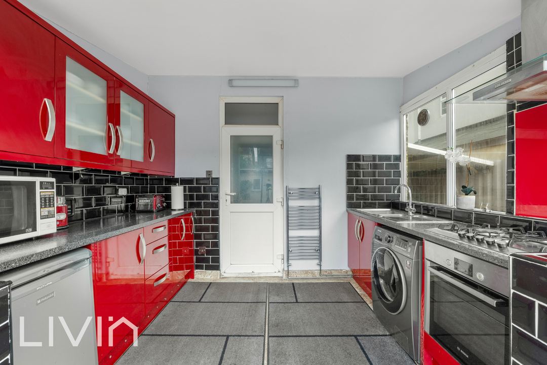 3 bed semi-detached house for sale in Elmwood Road, Croydon  - Property Image 14