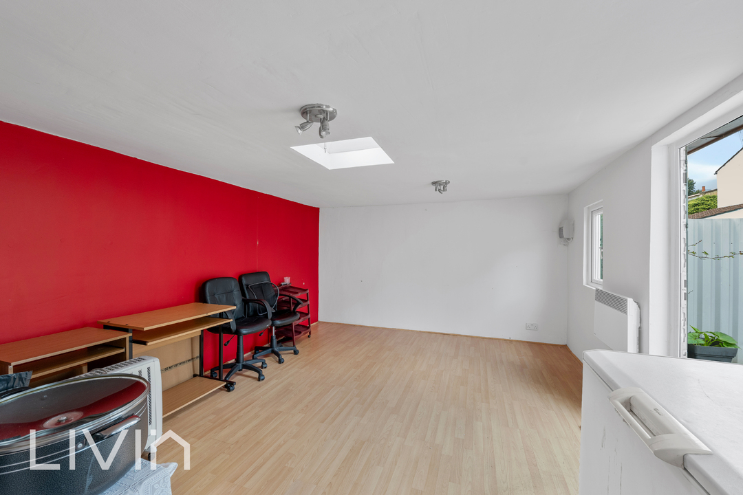 3 bed semi-detached house for sale in Elmwood Road, Croydon 10