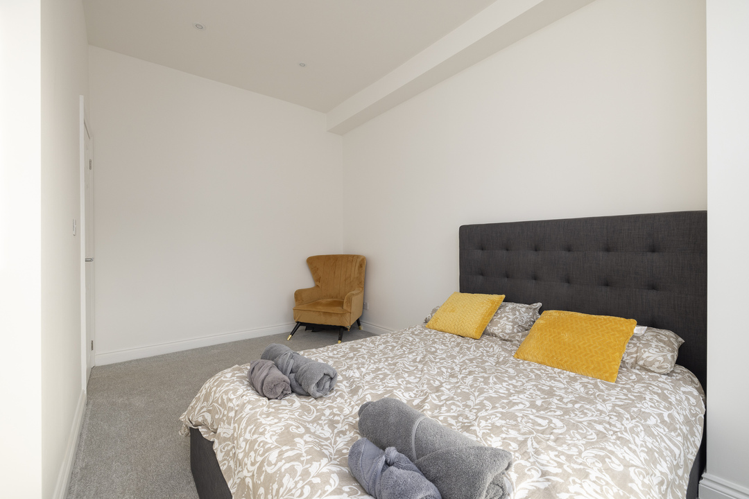 2 bed apartment to rent in Howberry Road, Thornton Heath 3