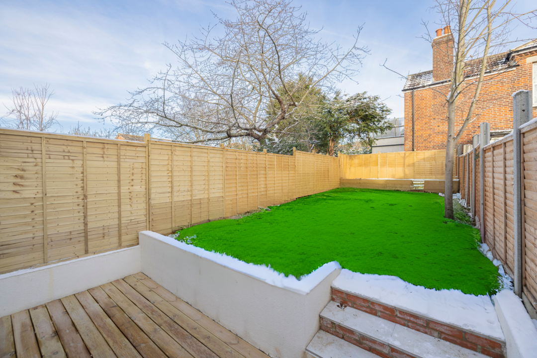 2 bed apartment to rent in Howberry Road, Thornton Heath 14