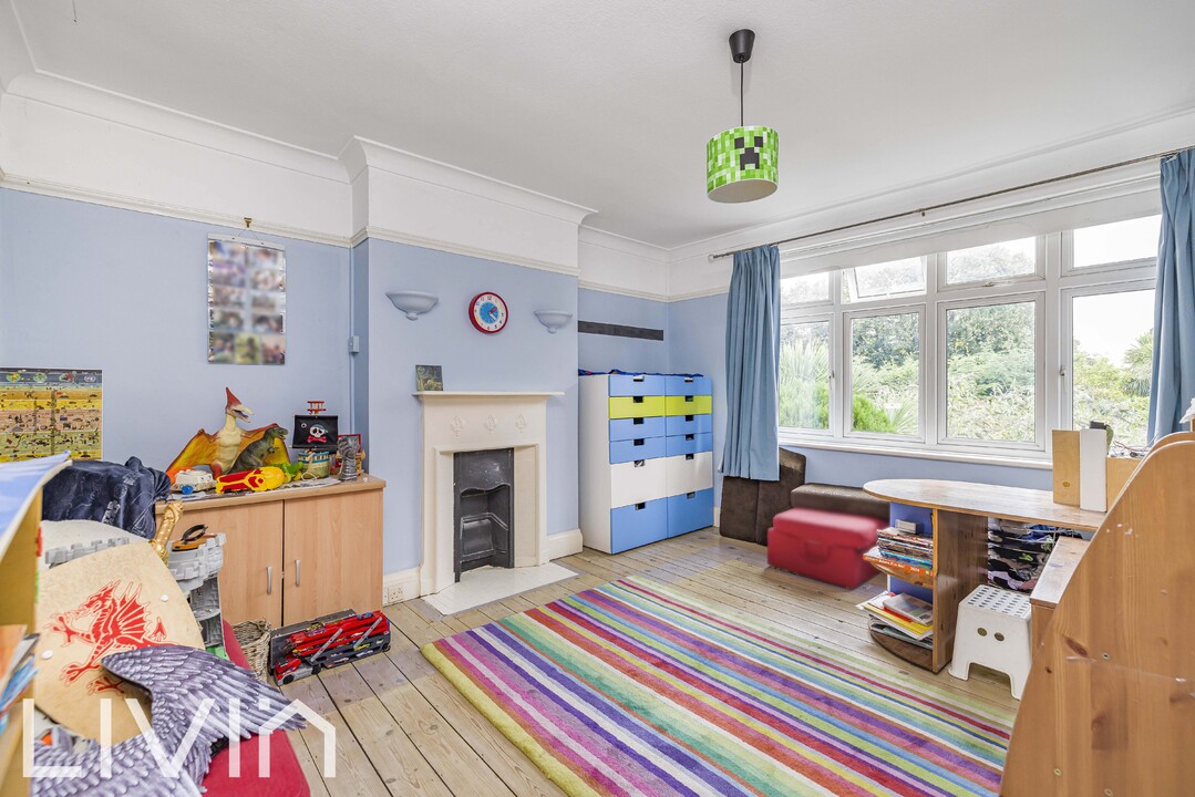 4 bed semi-detached house for sale in Northampton Road, Croydon  - Property Image 23