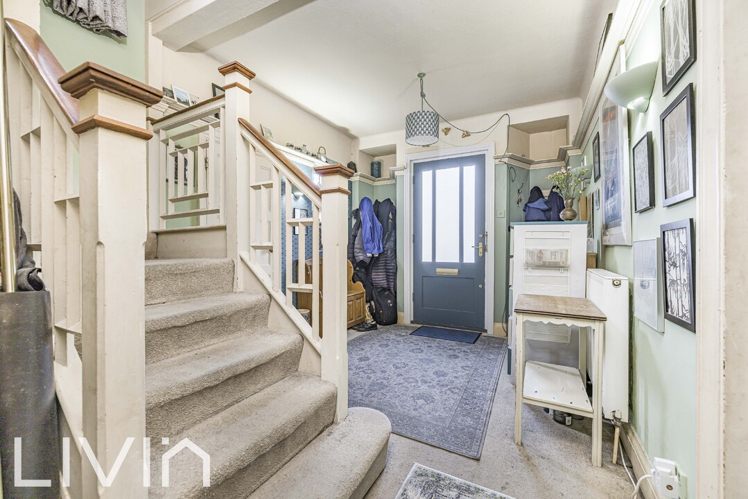 4 bed semi-detached house for sale in Northampton Road, Croydon  - Property Image 1