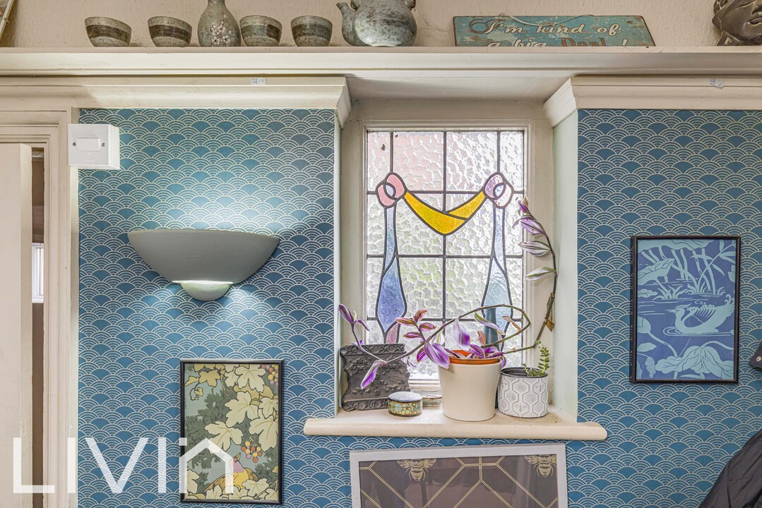 4 bed semi-detached house for sale in Northampton Road, Croydon 1