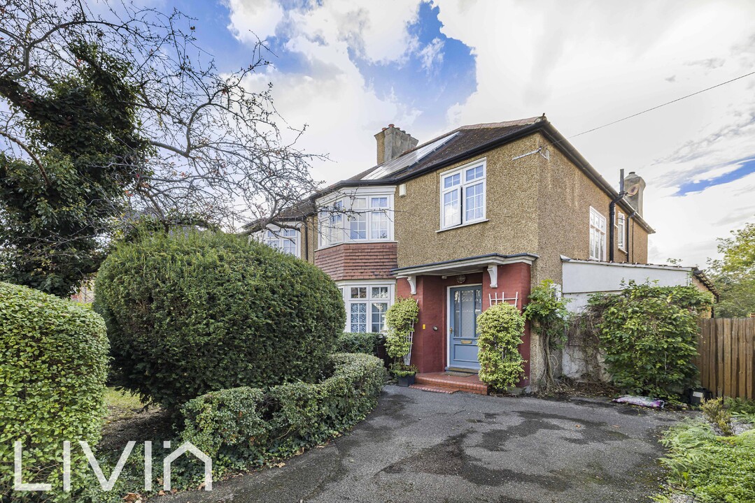 4 bed semi-detached house for sale in Northampton Road, Croydon  - Property Image 3