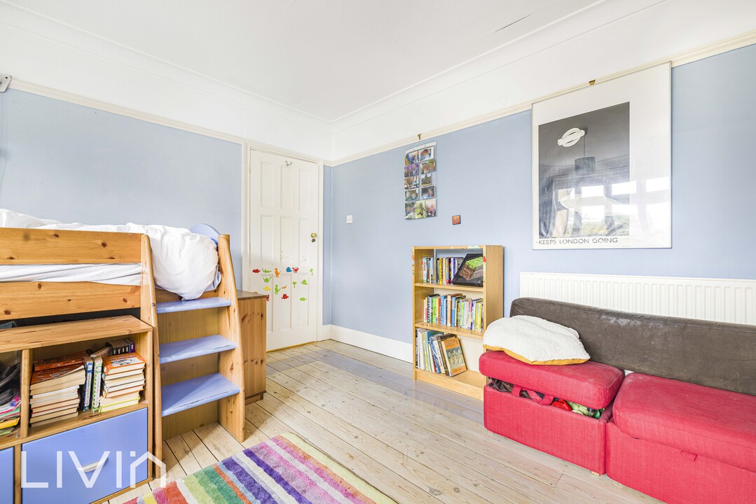 4 bed semi-detached house for sale in Northampton Road, Croydon 14