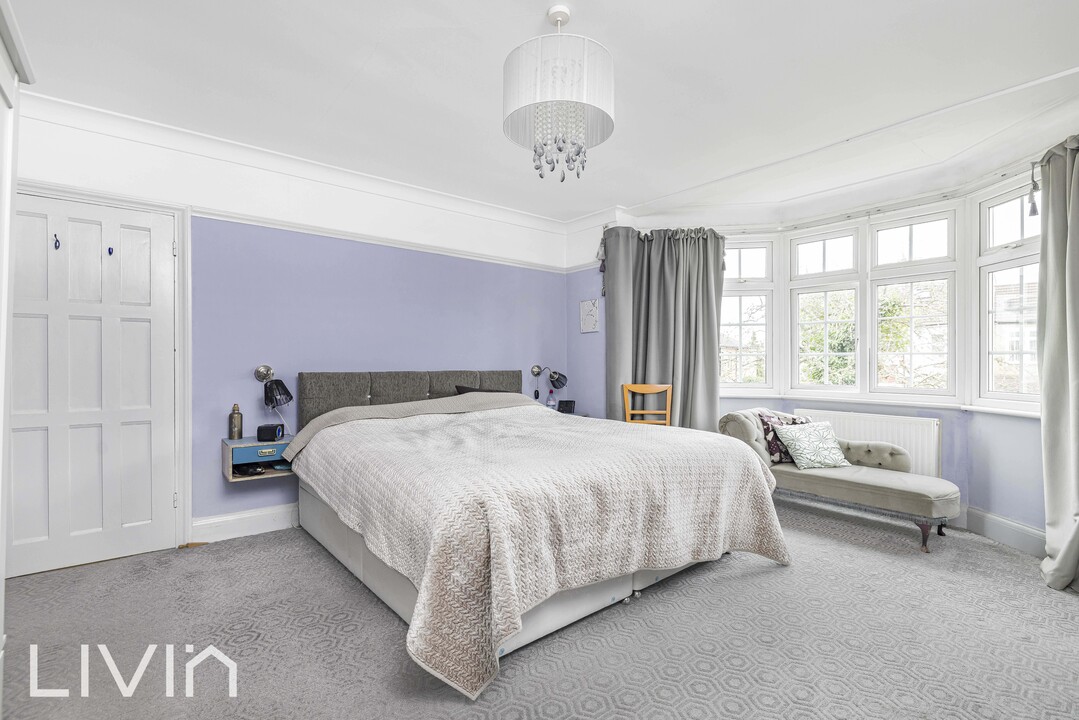 4 bed semi-detached house for sale in Northampton Road, Croydon  - Property Image 3