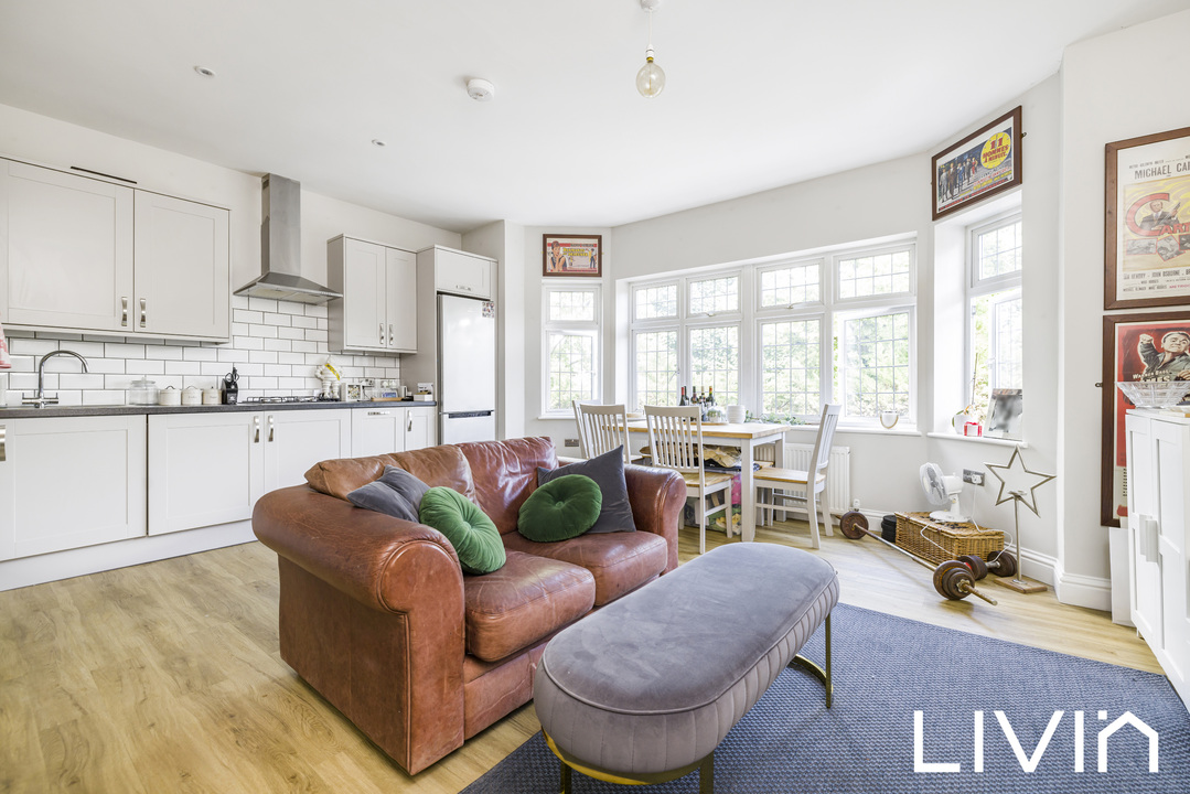 1 bed apartment for sale in Park Hill, Carshalton - Property Image 1