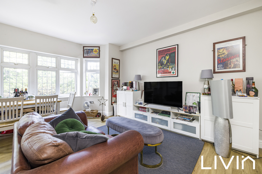 1 bed apartment for sale in Park Hill, Carshalton 8