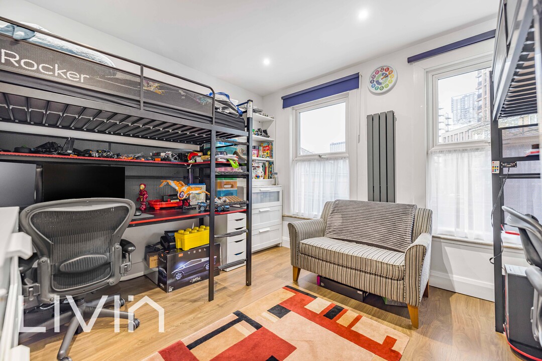 4 bed house for sale in Church Road, Croydon 13