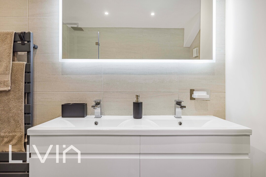 4 bed house for sale in Church Road, Croydon 16