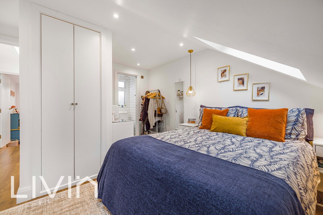 4 bed house for sale in Church Road, Croydon 8