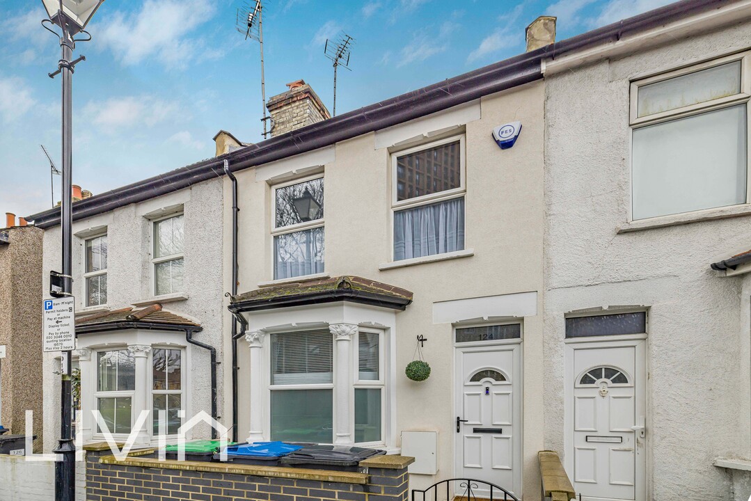 4 bed house for sale in Church Road, Croydon 1