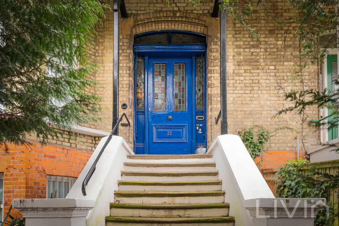 1 bed apartment for sale in Warham Road, South Croydon  - Property Image 1