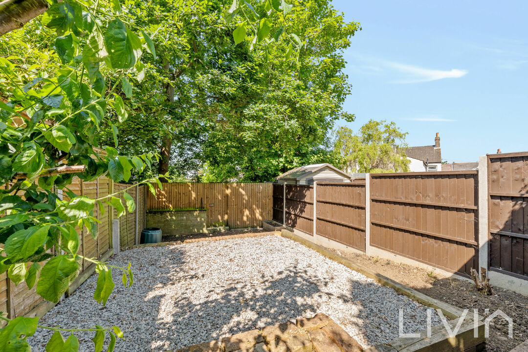 3 bed house for sale in Annsworthy Crescent, South Norwood  - Property Image 9