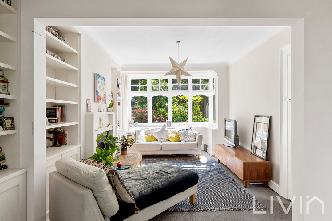 3 bed house for sale in Annsworthy Crescent, South Norwood 4