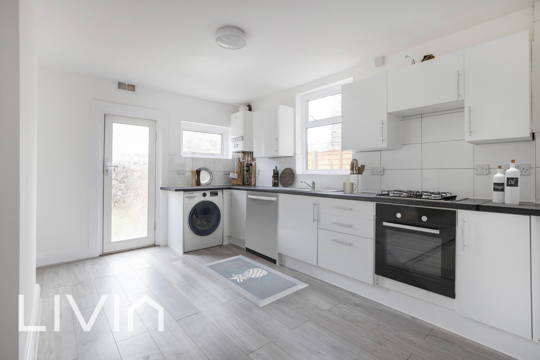 3 bed terraced house for sale in Fairholme Road, Croydon  - Property Image 4