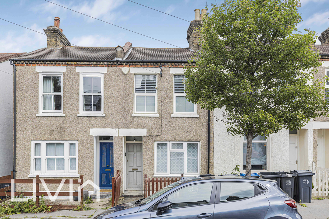 2 bed house for sale in Borough Hill, Croydon - Property Image 1