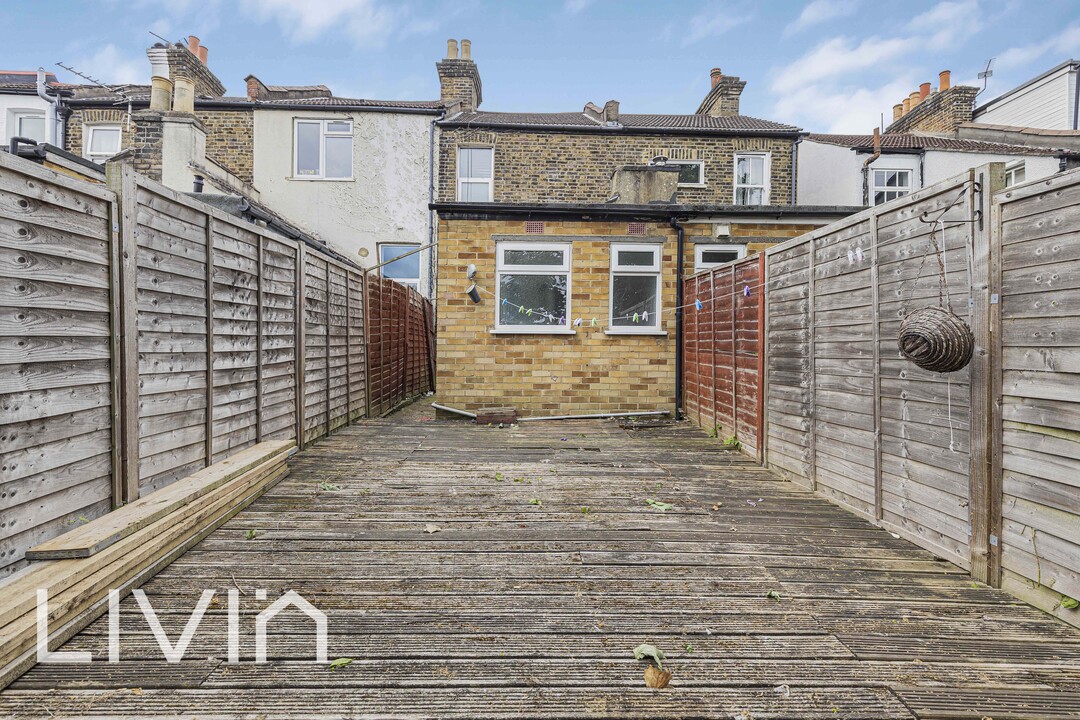2 bed house for sale in Borough Hill, Croydon  - Property Image 7