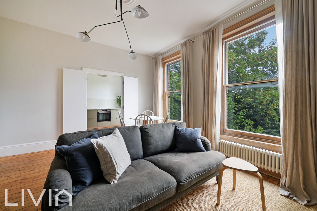 2 bed apartment for sale in Warham Road, Croydon  - Property Image 2
