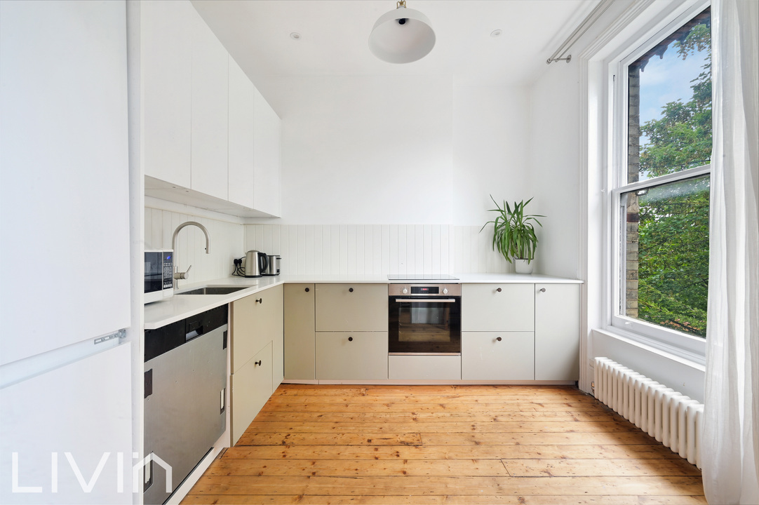 2 bed apartment for sale in Warham Road, Croydon, CR2