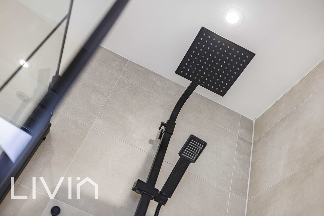 2 bed maisonette for sale in Bensham Manor Road, Thornton Heath 8