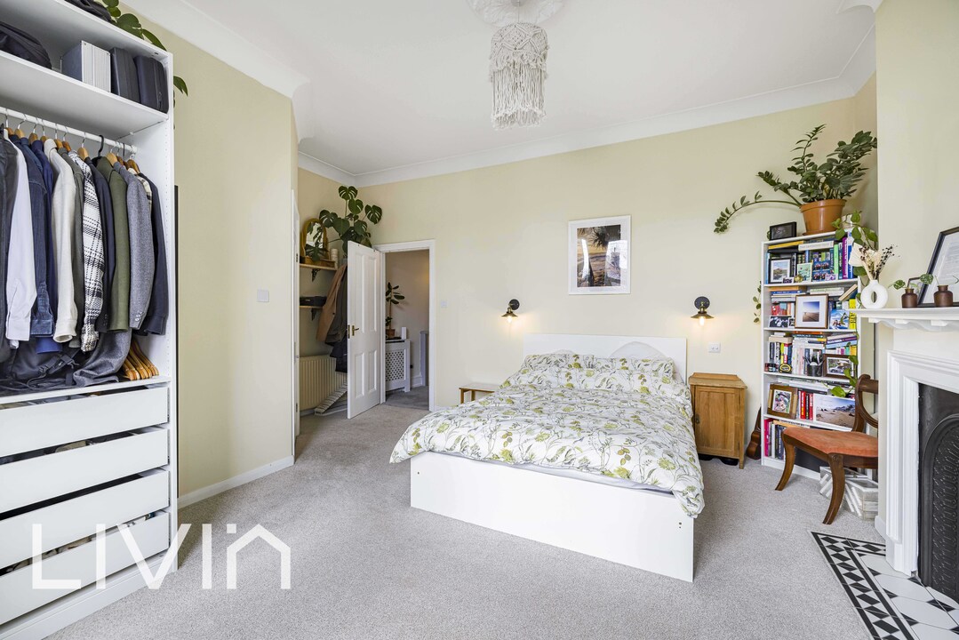 2 bed maisonette for sale in Bensham Manor Road, Thornton Heath 16