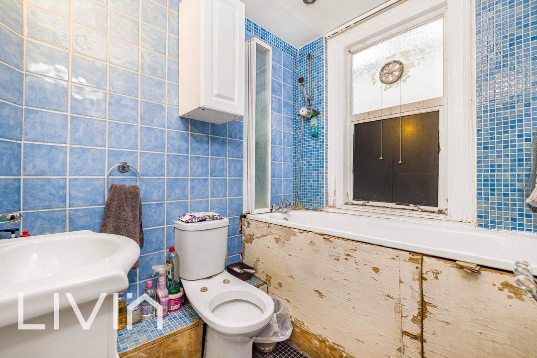 4 bed terraced house for sale in Woodville Road, Thornton Heath 13