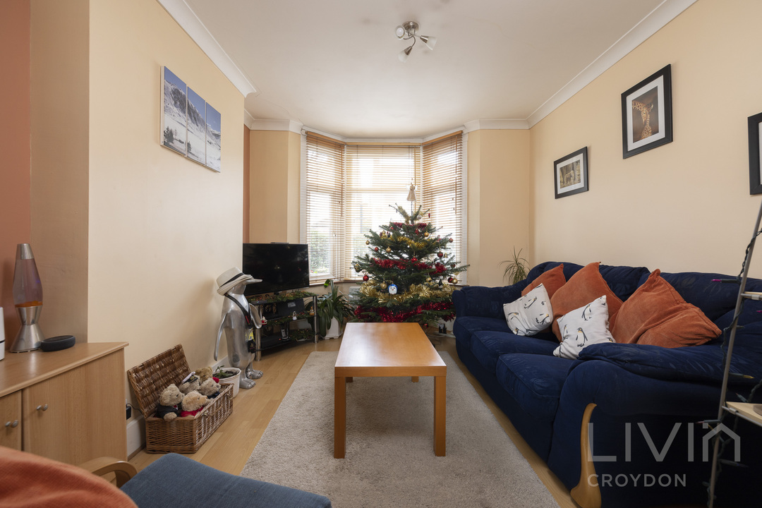 3 bed end of terrace house for sale in Rymer Road, Croydon  - Property Image 3