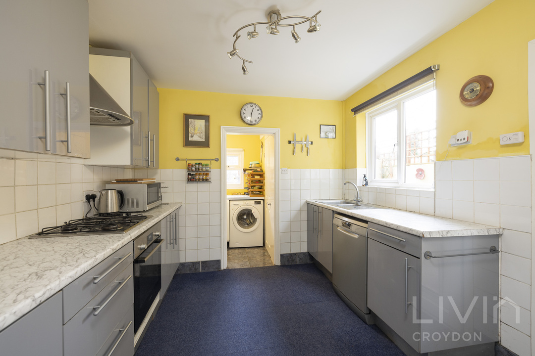 3 bed end of terrace house for sale in Rymer Road, Croydon  - Property Image 7