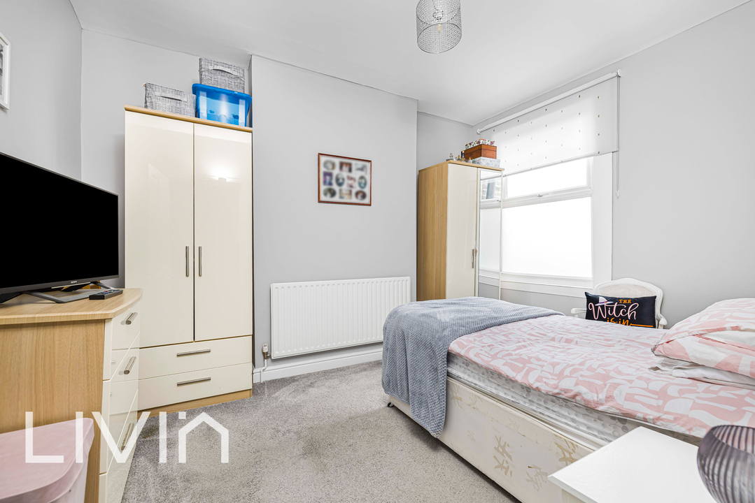 4 bed maisonette for sale in Wolfington Road, London  - Property Image 5