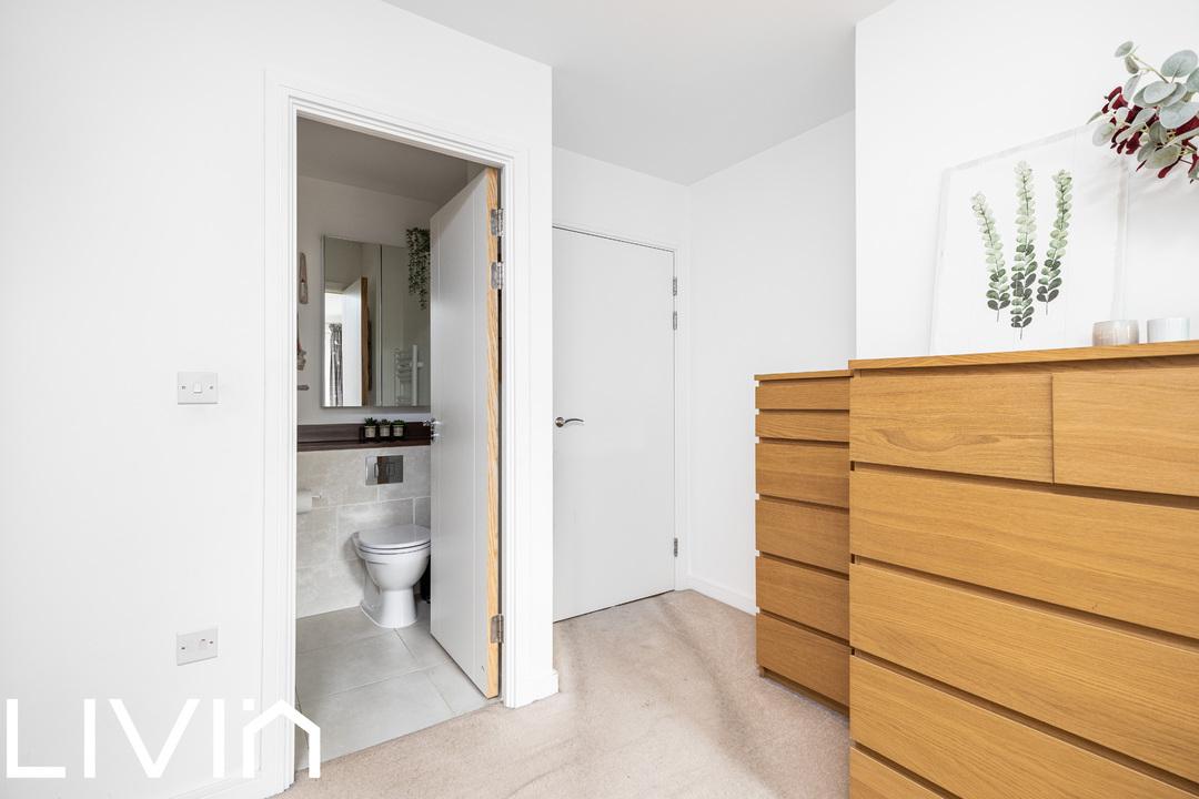 2 bed apartment for sale in Heritage Court, Croydon  - Property Image 12