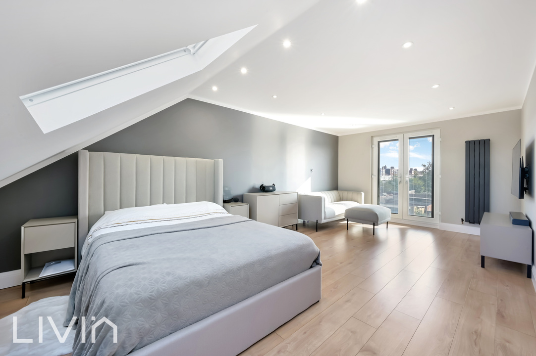 4 bed house for sale in Stanford Road, London  - Property Image 1