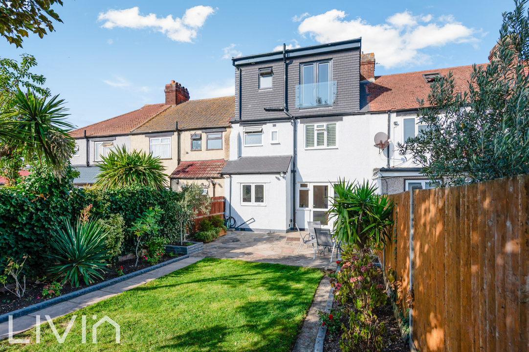 4 bed house for sale in Stanford Road, London  - Property Image 17