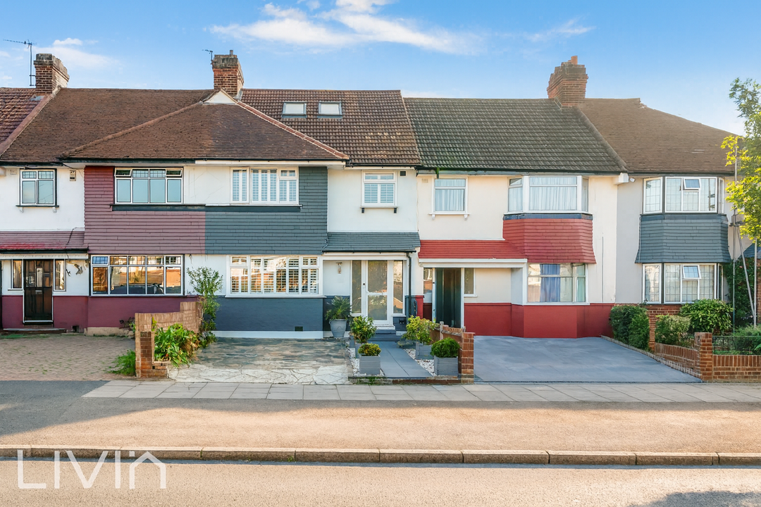 4 bed house for sale in Stanford Road, London  - Property Image 3