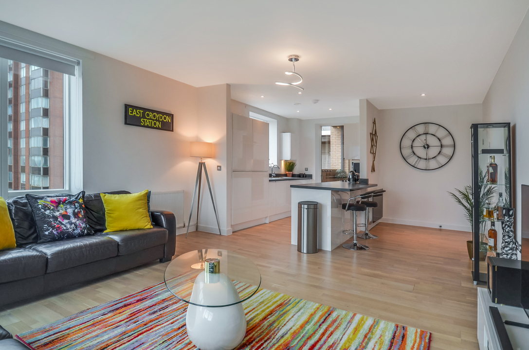 2 bed apartment for sale in Cross Road, Croydon 6