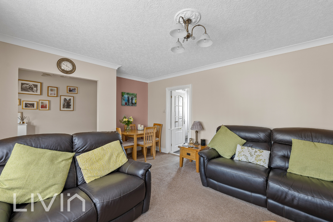 3 bed terraced house for sale in Longhurst Road, Croydon  - Property Image 4