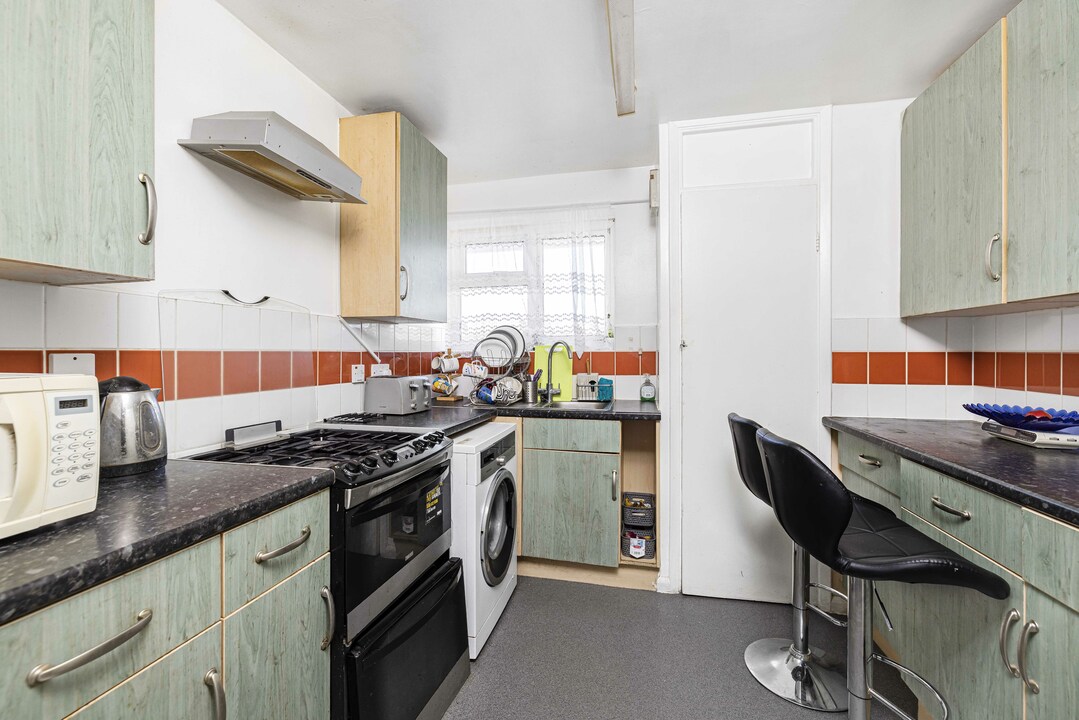 2 bed apartment for sale in Selhurst Place, London  - Property Image 3