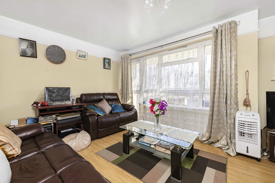 2 bed apartment for sale in Selhurst Place, South Norwood 6