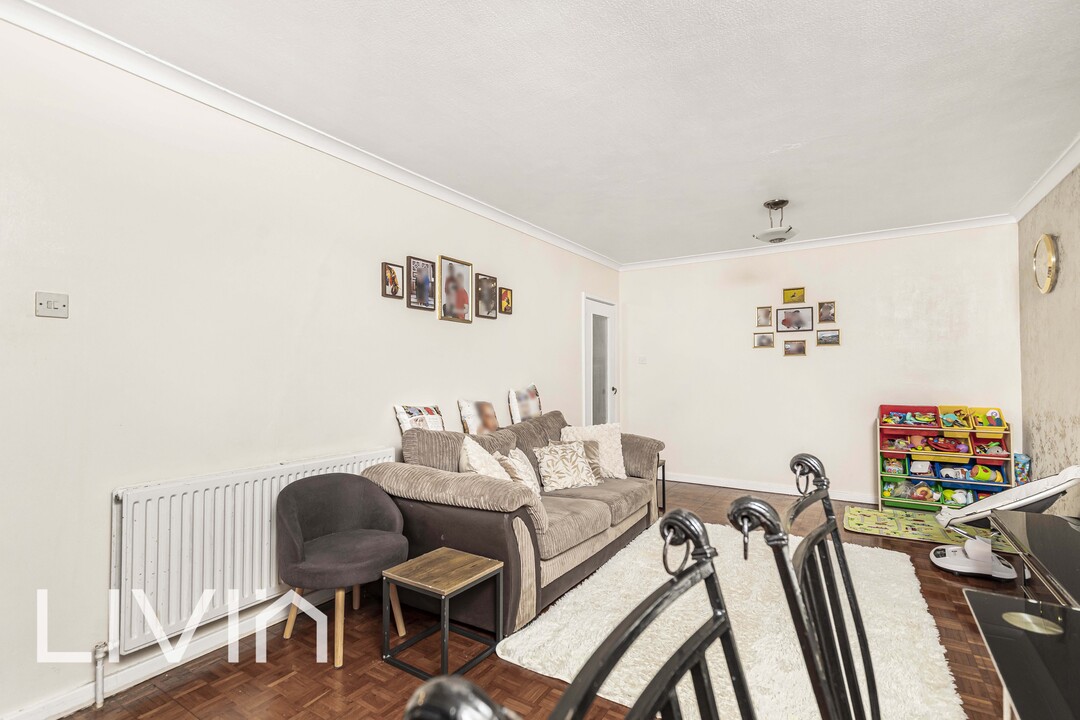 2 bed apartment for sale in Wickham Road, Croydon  - Property Image 3