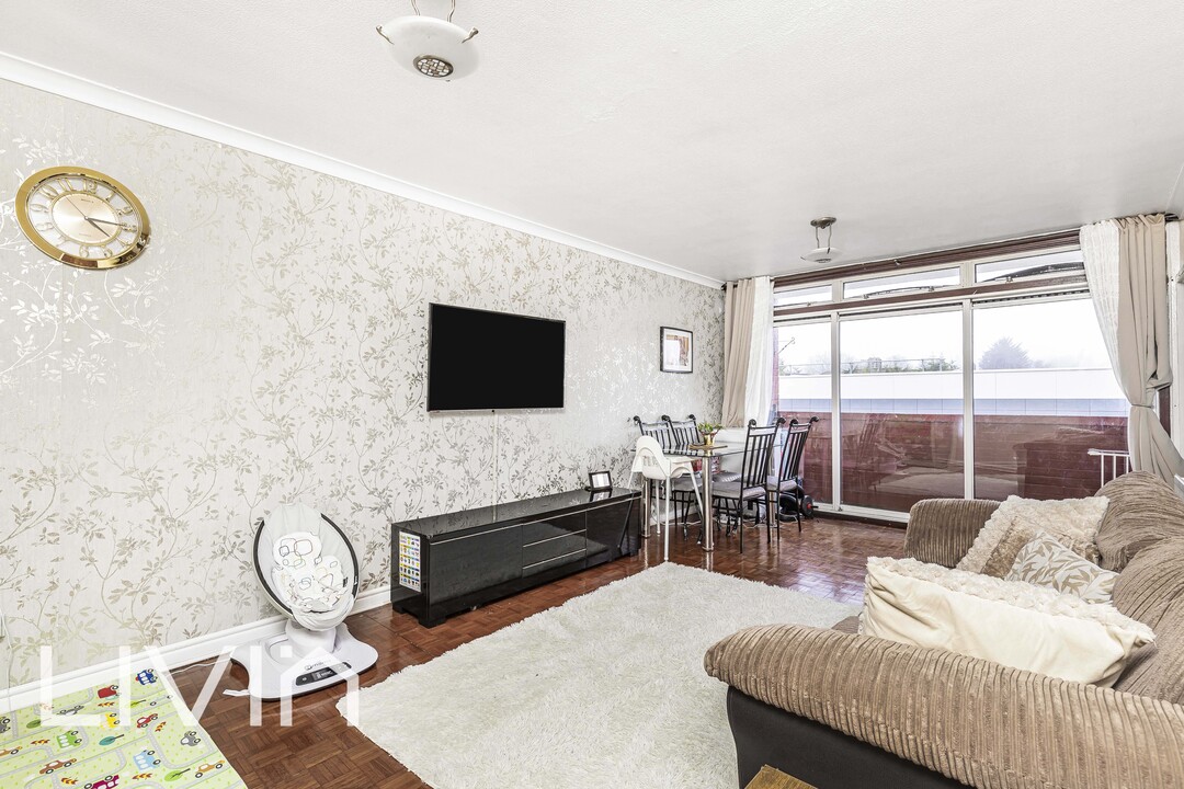 2 bed apartment for sale in Wickham Road, Croydon  - Property Image 5