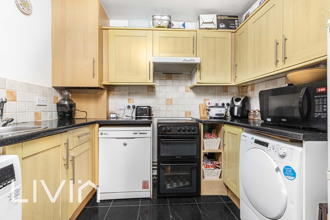 2 bed apartment for sale in Wickham Road, Croydon  - Property Image 6