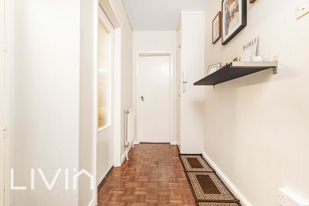 2 bed apartment for sale in Wickham Road, Croydon  - Property Image 8