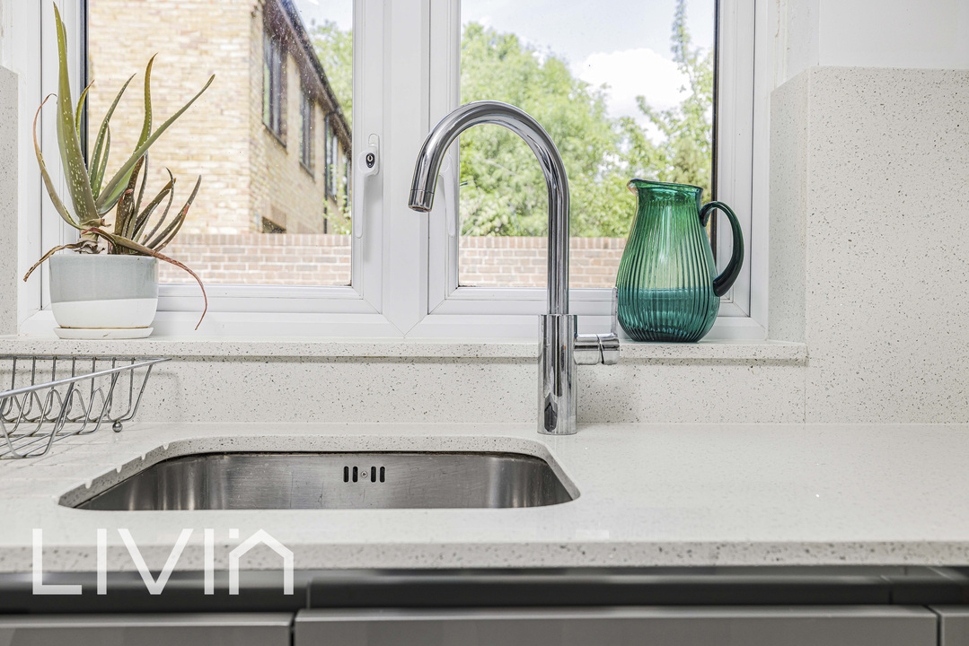 1 bed apartment for sale in Torrington Square, Croydon  - Property Image 5