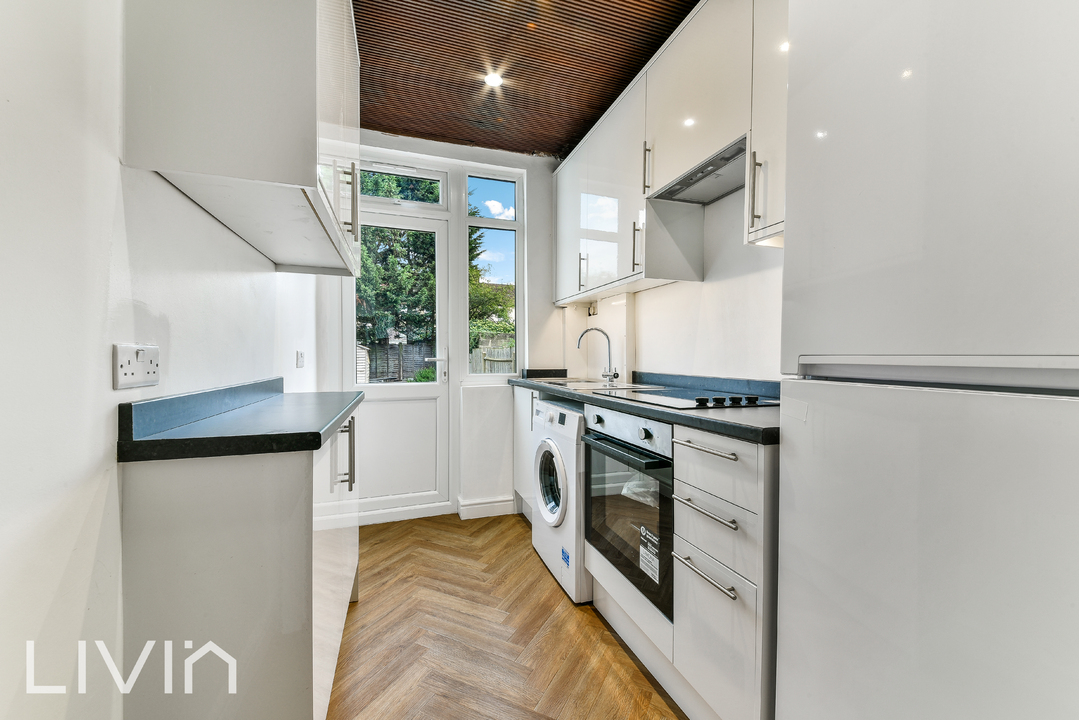 3 bed terraced house for sale in Stratford Road, Thornton Heath  - Property Image 6